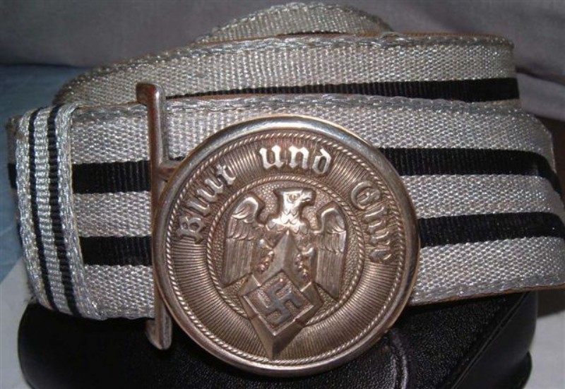 Images/HJleadersbuckle.jpg